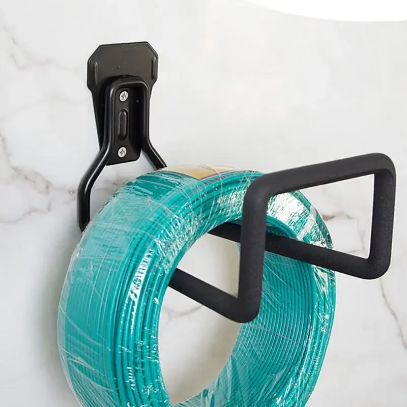 Gardening Tools Picture - ที่แขวนสายยางโลหะแบบหนา แขวนผนังสำหรับจัดเก็บสายยางในสวน โรงรถ พร้อมที่เก็บอุปกรณ์